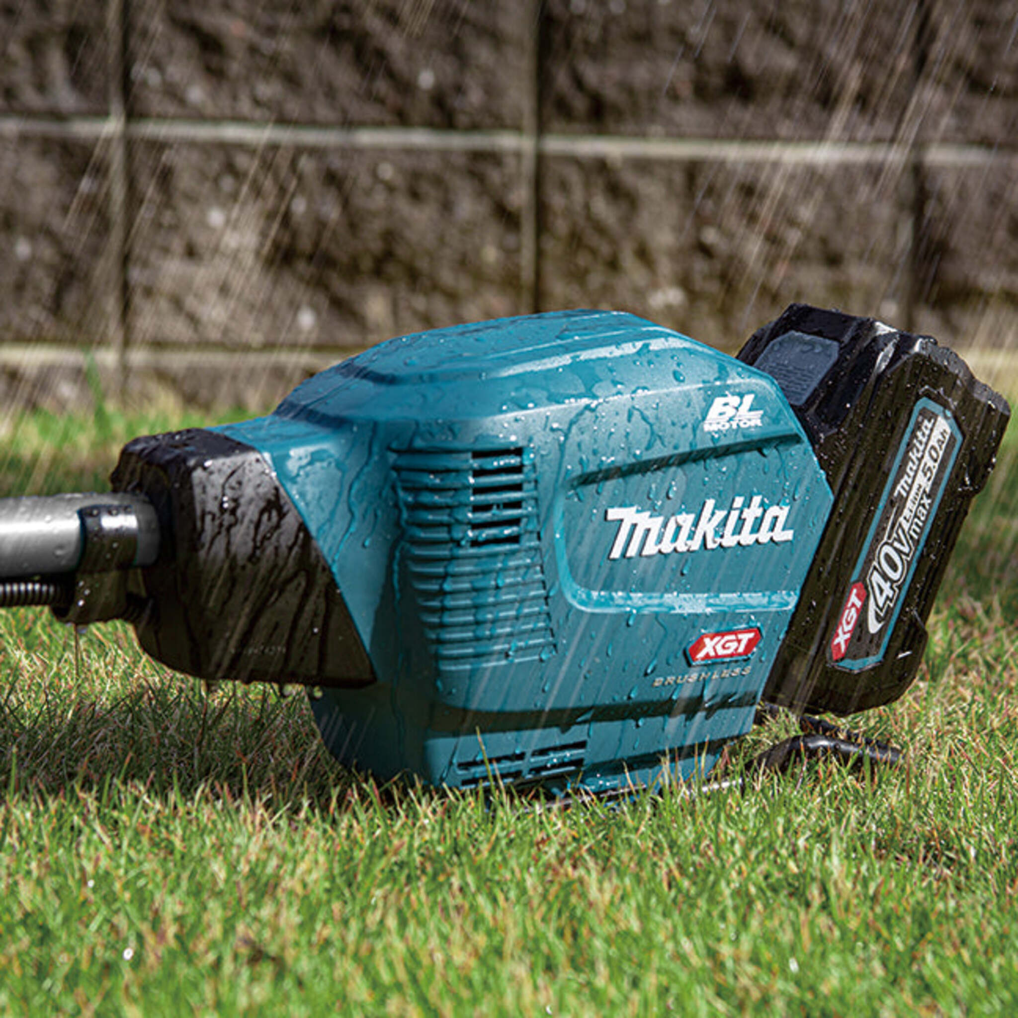 Makita 40Vmax XGT Brushless 17-3/4" Line Trimmer, w/ Battery & Charger - 5.0Ah x2 Kit, Variable Speed/Rotation, IPX4 Water Resistant, Electric Brake