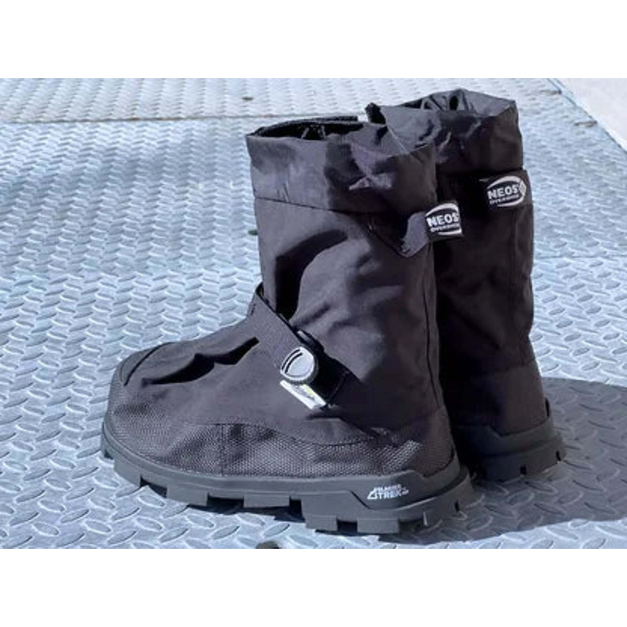 neos_voyager_glacier_trek_rugged_waterproof_winter_protection