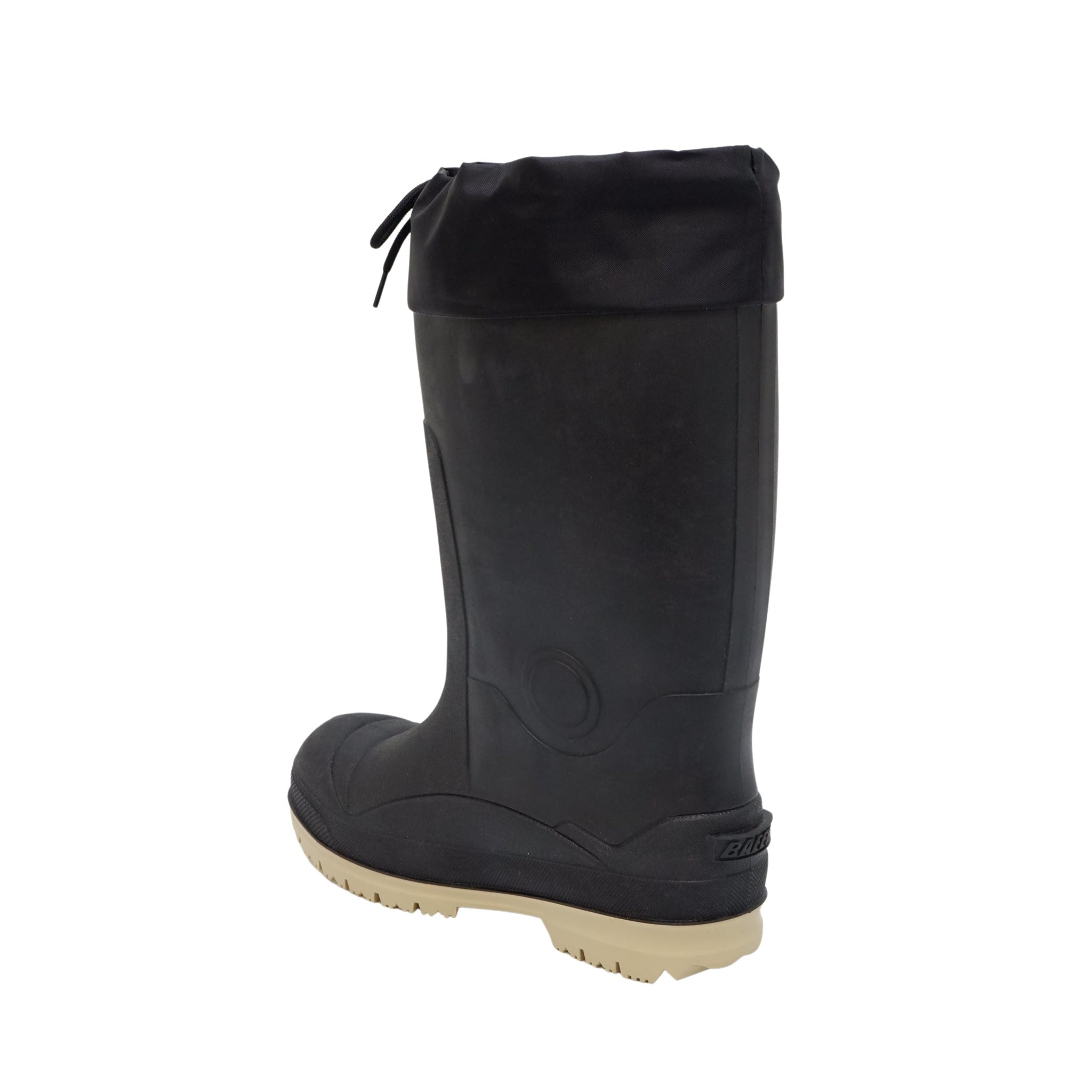 Baffin Titan STP self cleaning outsole providing snow and ice traction