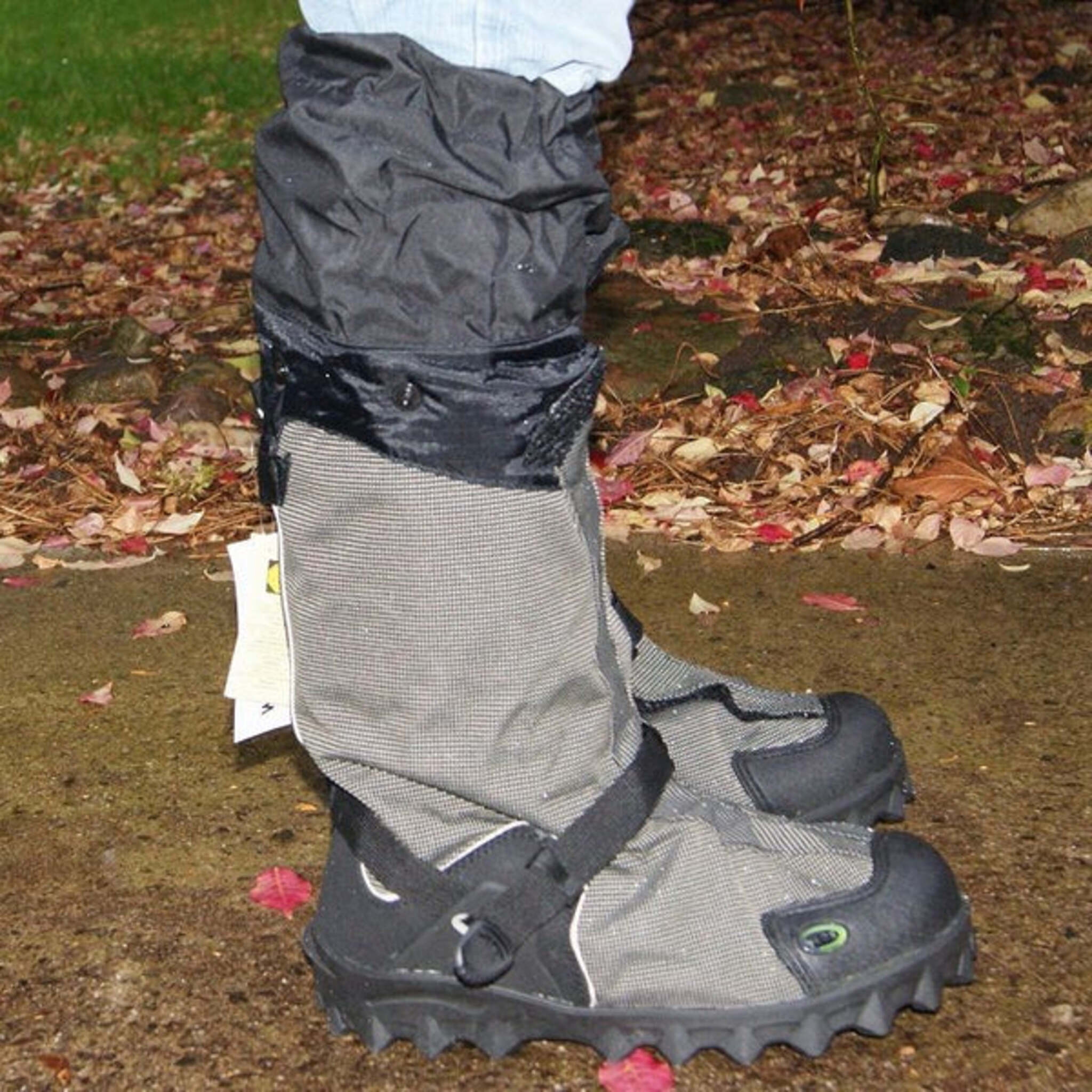 NEOS Navigator 5 waterproof winter overshoes with easy on off design