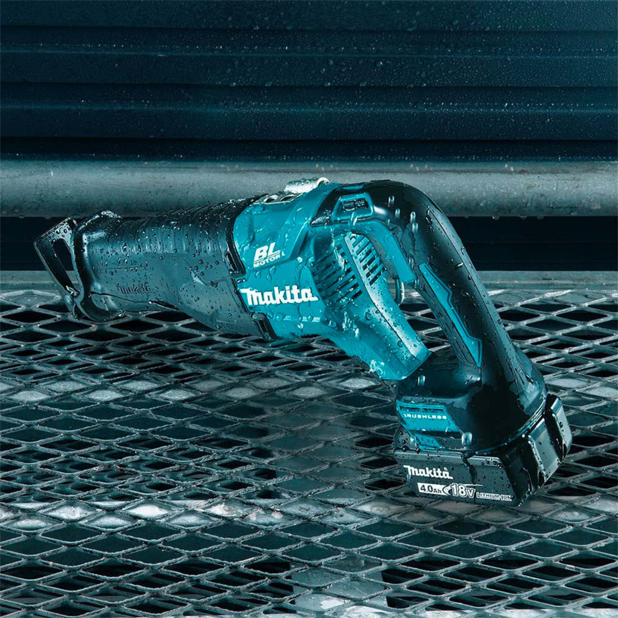 Makita DJR187Z 18V LXT Brushless Reciprocating Saw (Tool Only) - XPT Protection, 2-Speed Control, Toolless Blade Change, Vertical Crank, LED Light