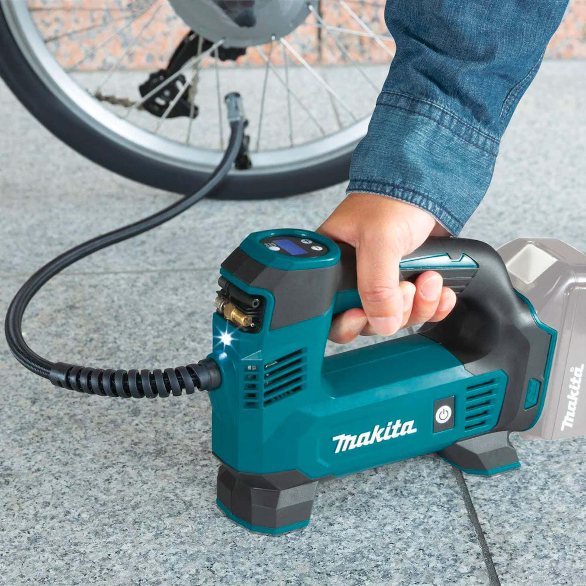 Makita 18V LXT Inflator DMP180Z - 120 PSI, Digital Gauge, Auto-Stop, LED Light, Memory Function, Compact & Portable, Battery Protection, Inflation Tool