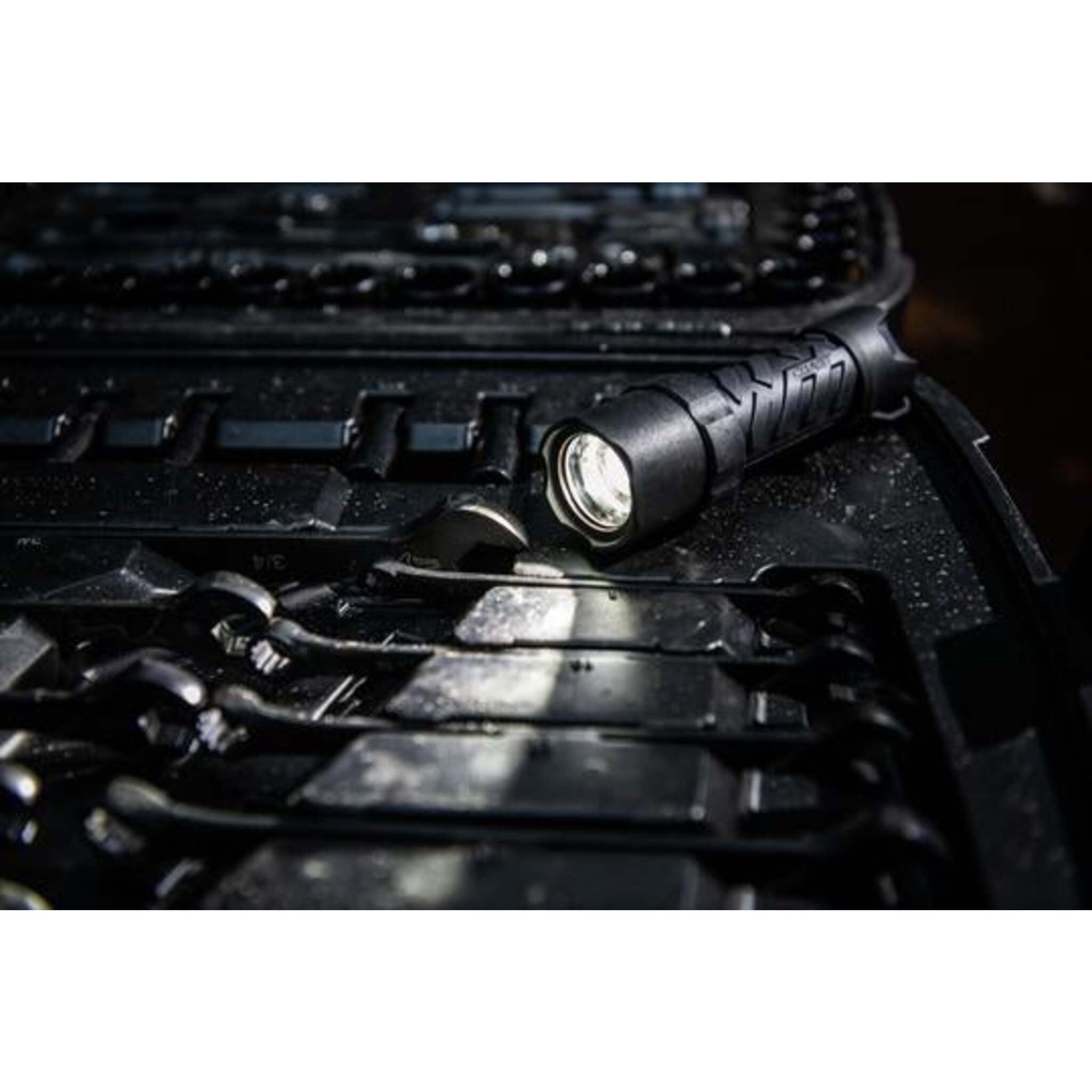 Coast® POLYSTEEL® PS400 Pure Beam Focusing Flashlight - 440 Lumens, 210M Beam, Compact, Rugged, 26-Hour Runtime, Stormproof, Durable, Reliable