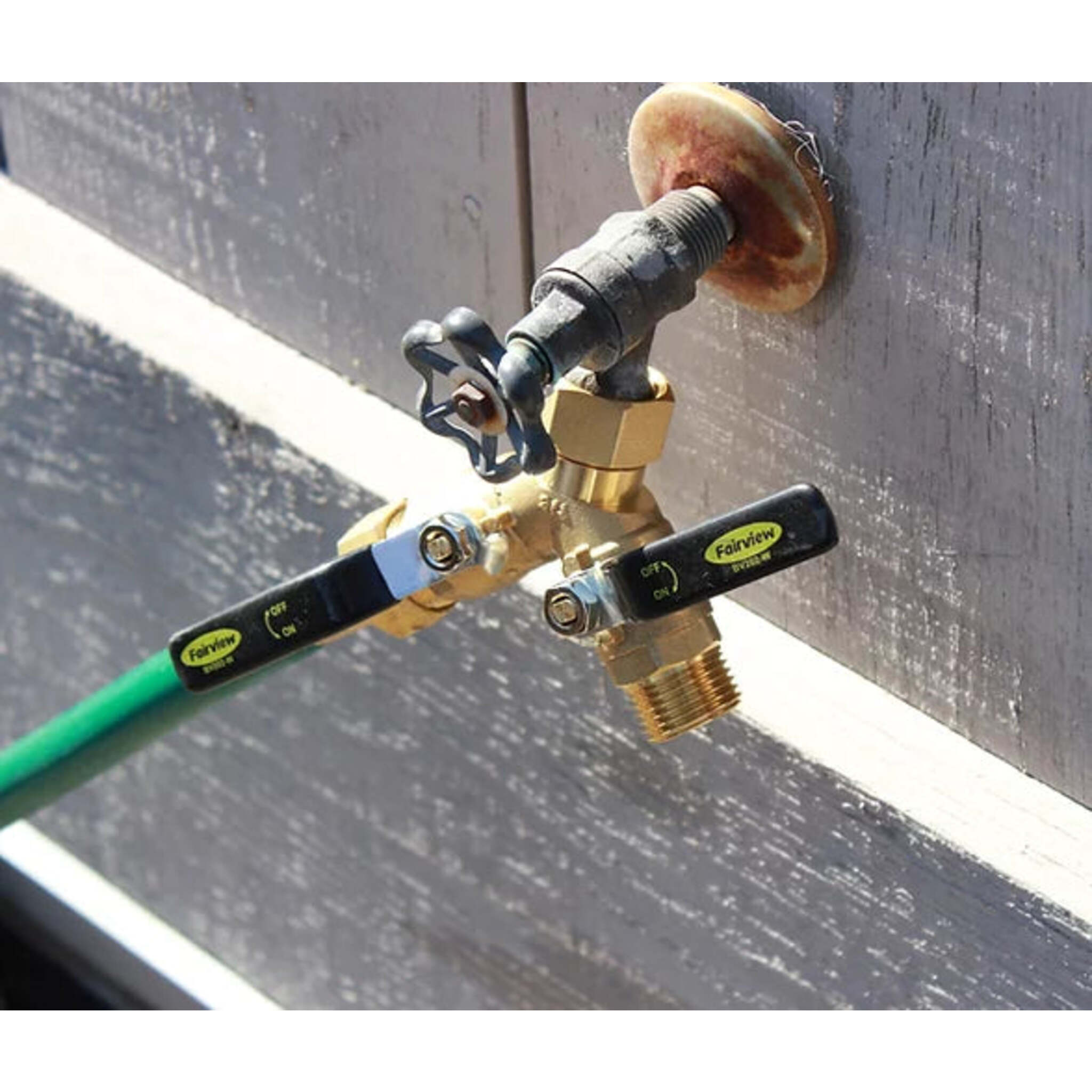 Fairview Professional 2-Way Brass Garden Hose Splitter with Full-Port Design, Long User-Friendly Handles, Highly Durable, 200 PSI, Temp -40°F to 190°F