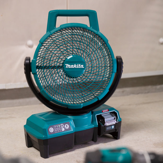 Makita 40V max XGT 9-1/4" Swing Fan CF001GZ - High Air Volume, Quiet Operation, Adjustable Head, Compact, Auto Shutoff, AC/DC Power, Portable & Durable