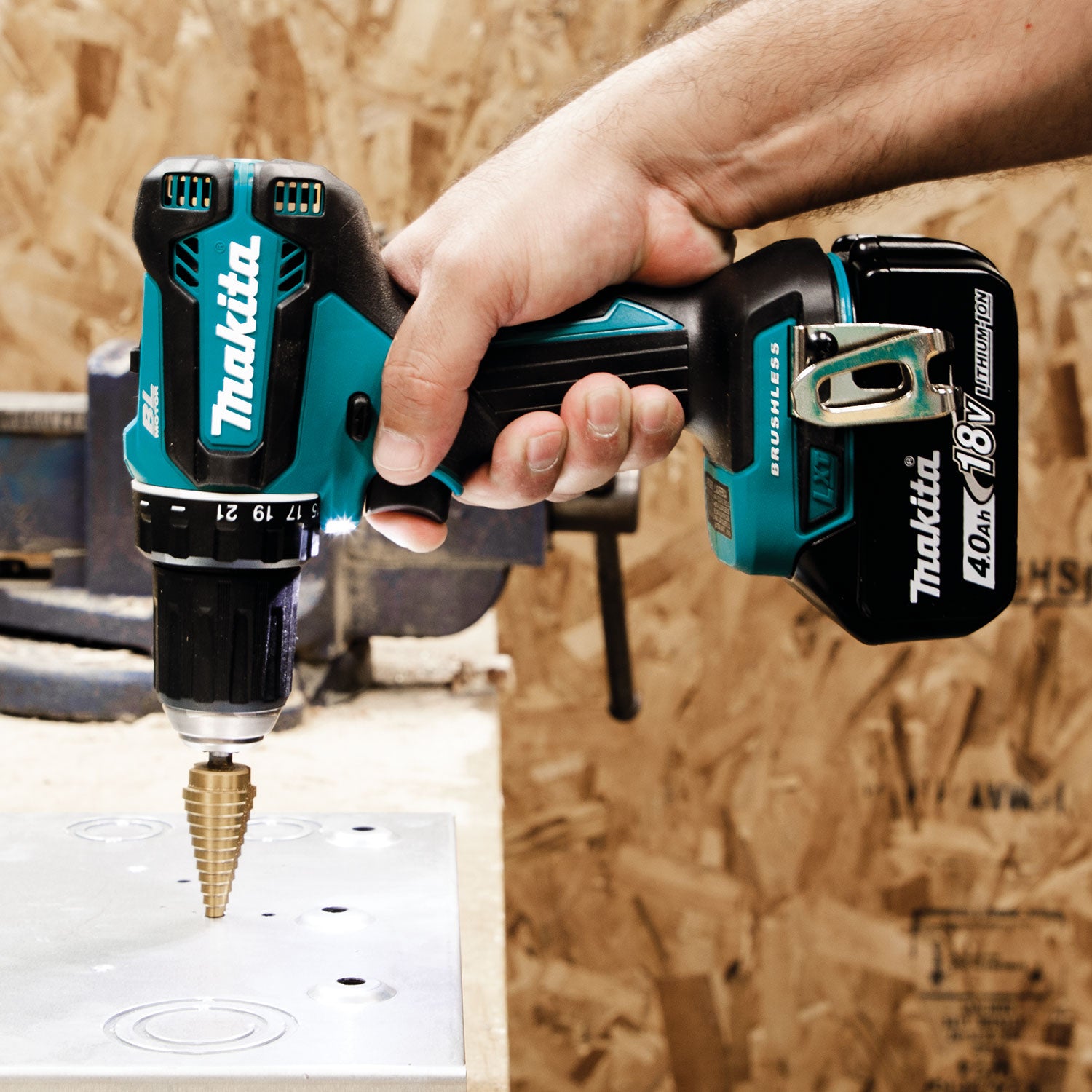 Makita DDF485Z 18V LXT Brushless 1/2" Drill-Driver - Tool Only, Compact, High Torque, XPT™ Protection, 21 Clutch Settings, Dual LED, Ergonomic Grip