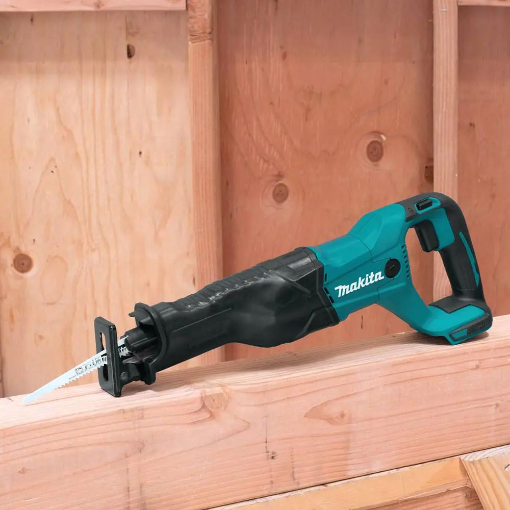 Makita DJR186Z 18V LXT Reciprocating Saw (Tool Only) - XPT Protection, Toolless Blade Change, Vertical Crank, Fixed Shoe Stability, Ergo, Heavy-Duty