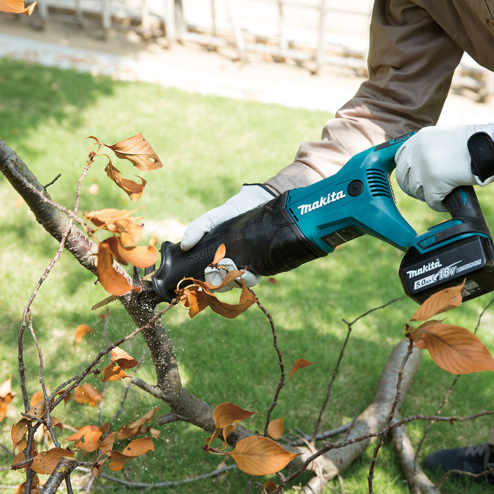 Makita DJR186Z 18V LXT Reciprocating Saw (Tool Only) - XPT Protection, Toolless Blade Change, Vertical Crank, Fixed Shoe Stability, Ergo, Heavy-Duty