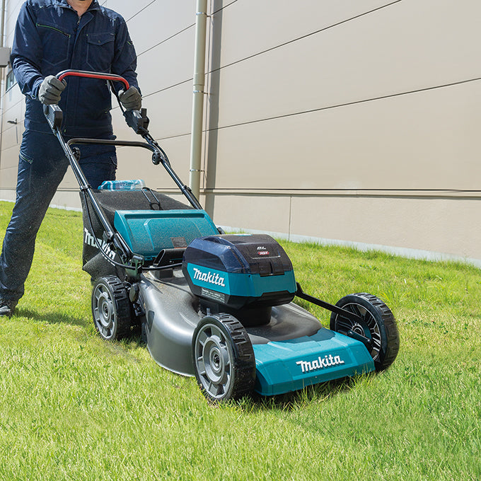 Makita 40Vmax XGT Brushless 21" Self-Propelled Lawn Mower - Powerful, Quiet, 3-in-1, Variable Speed, Auto-Switching, Large Lawns, IPX4 Rated, Steel Deck