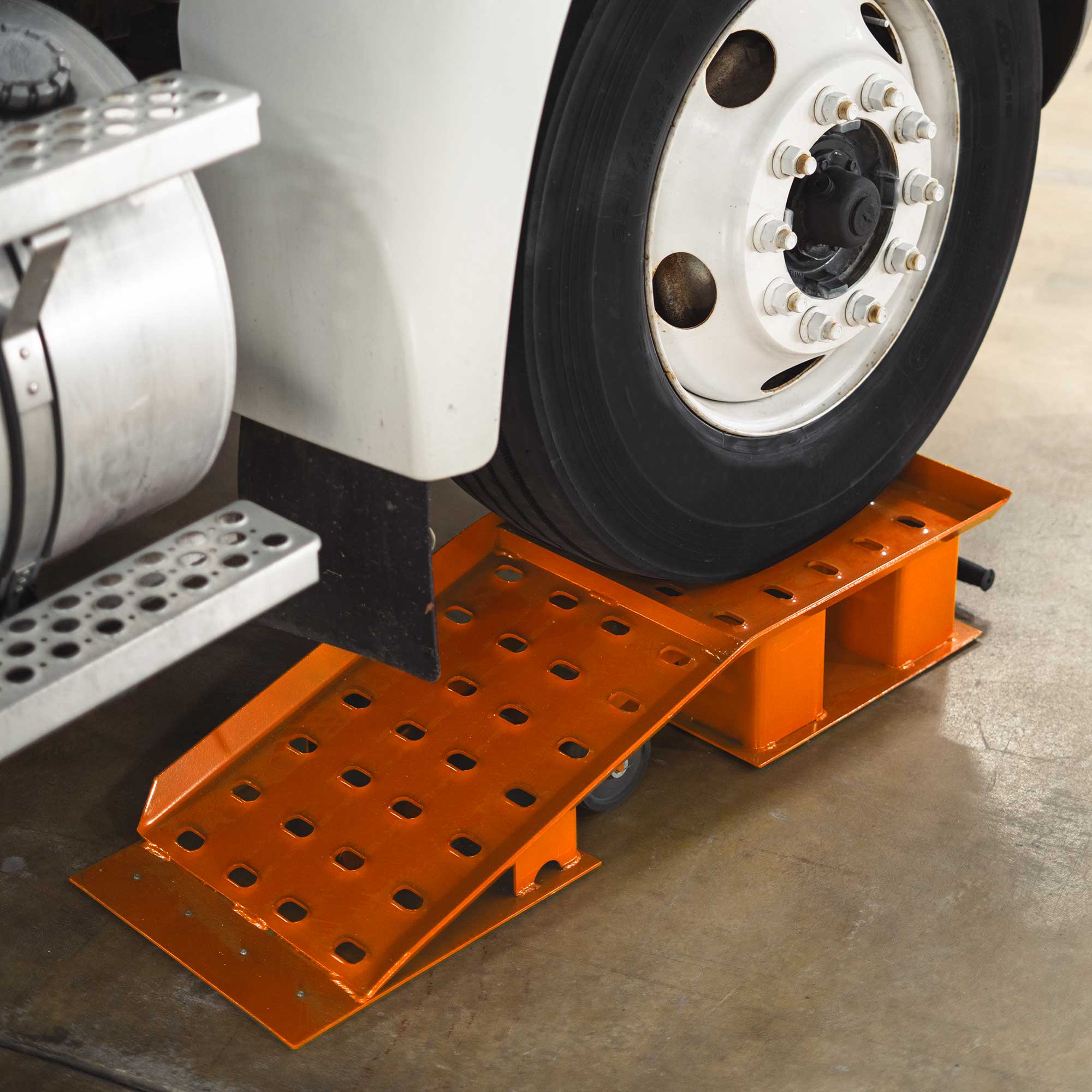 Strongarm Super Heavy-Duty Truck Ramps | 20-Ton Capacity | Retractable Handles & Non-Skid Pads for Safe Lifting of Large Vehicles Up to 16" Tire Width