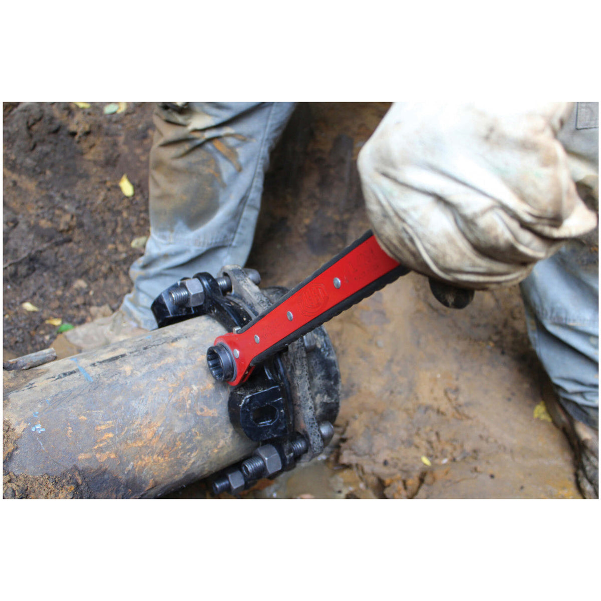 Thru-Bolt Ratchet Wrench with Four Socket Sizes for Mechanical Joints, Flange Bolts, and Repair Clamps | Made in USA