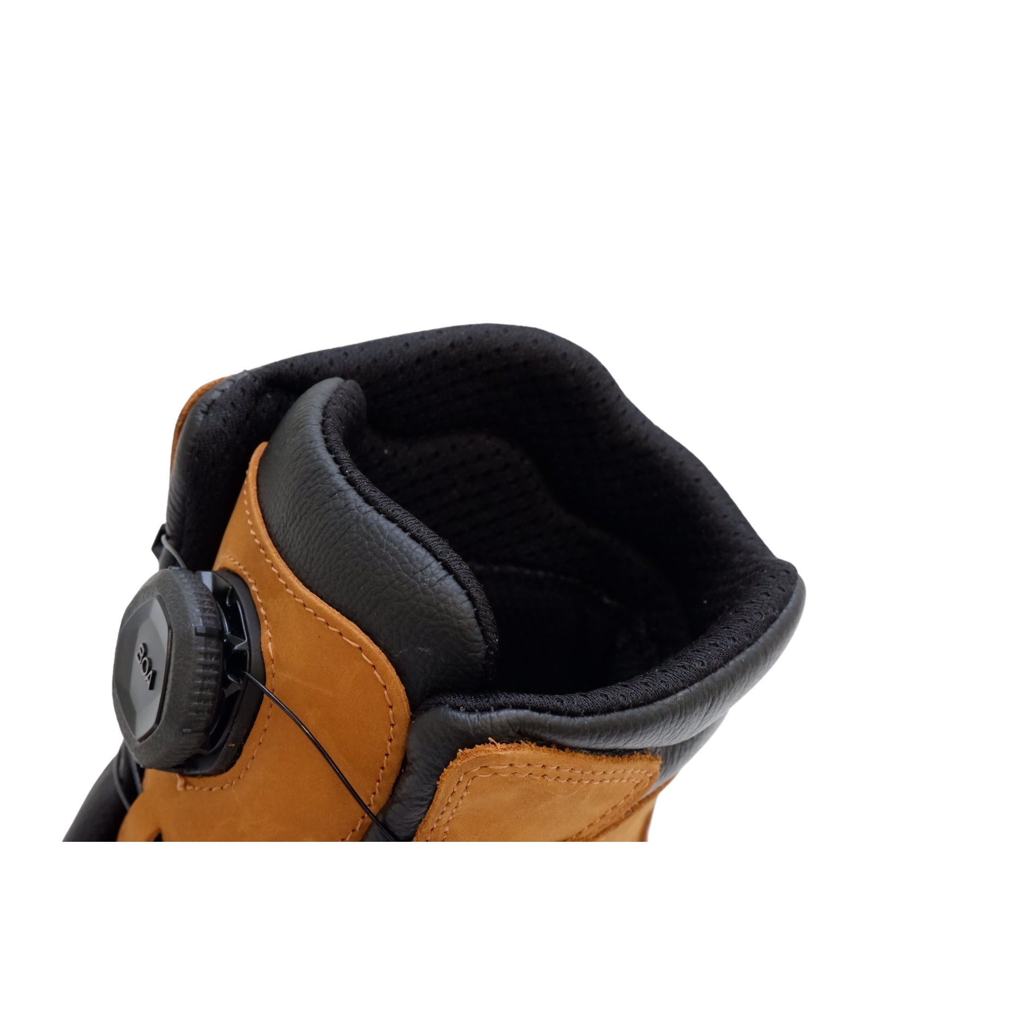 Bottom view showing Vibram outsole traction pattern