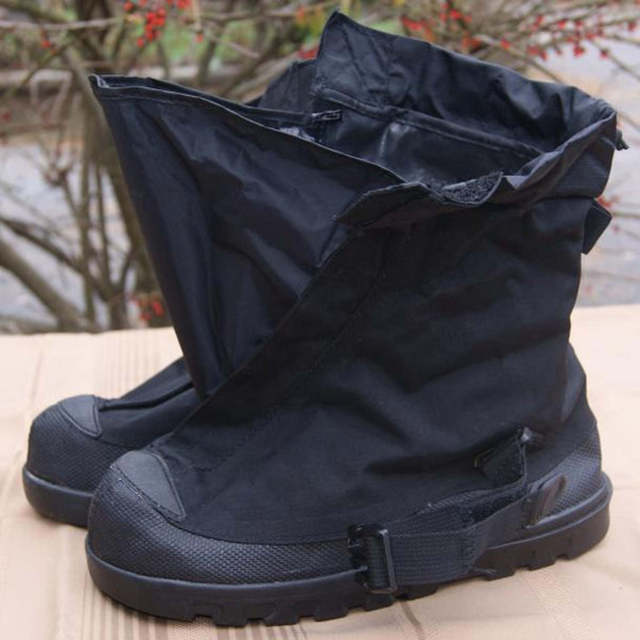Wide gusset opening on NEOS Voyager overshoes for easy on off