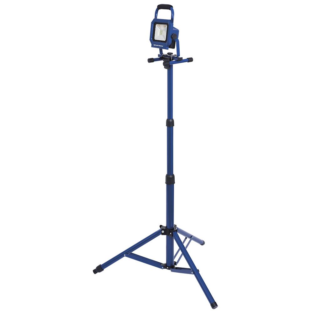 Startech Work Site Light with Heavy Duty Tripod | 2,000 Lumens Facility Equipment - Cleanflow